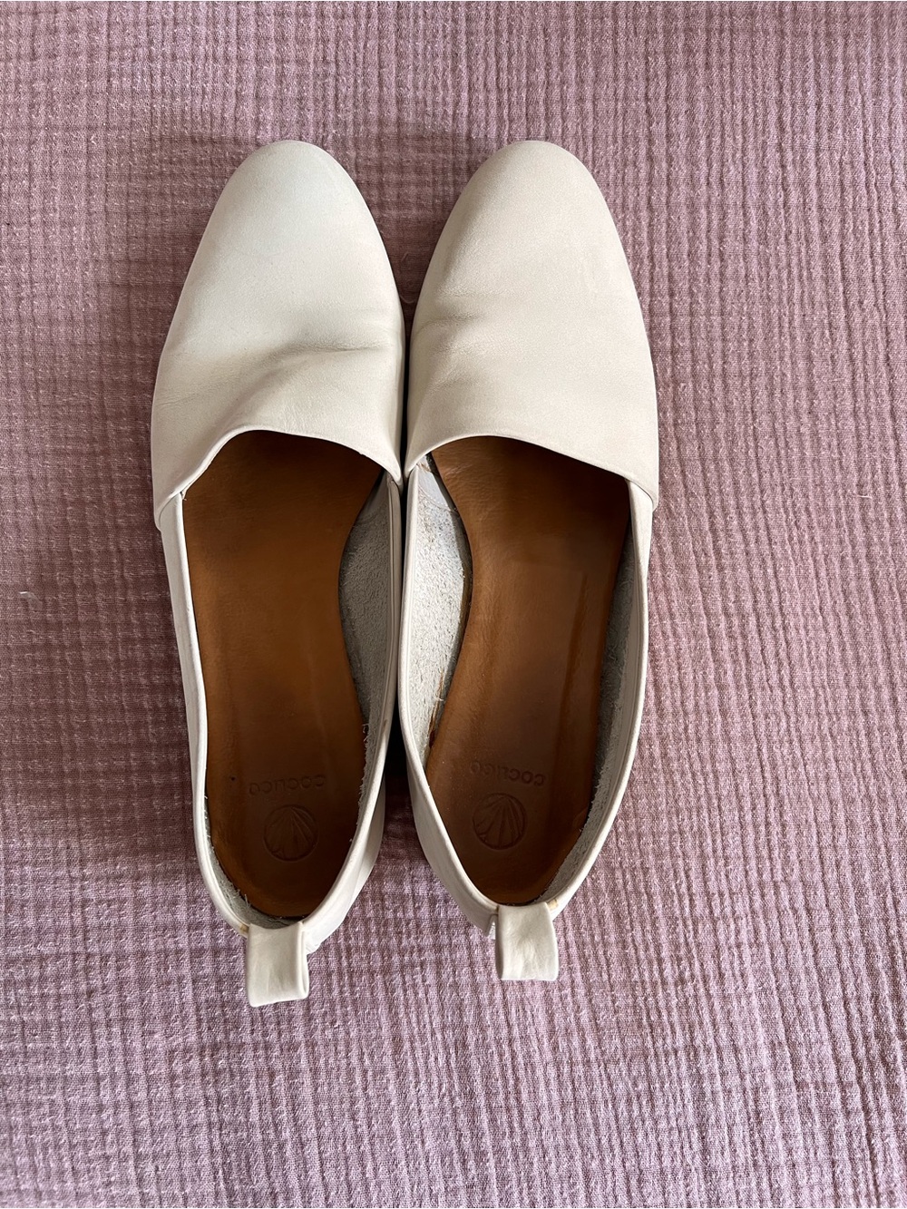 COCLICO Cream Leather Flats 40